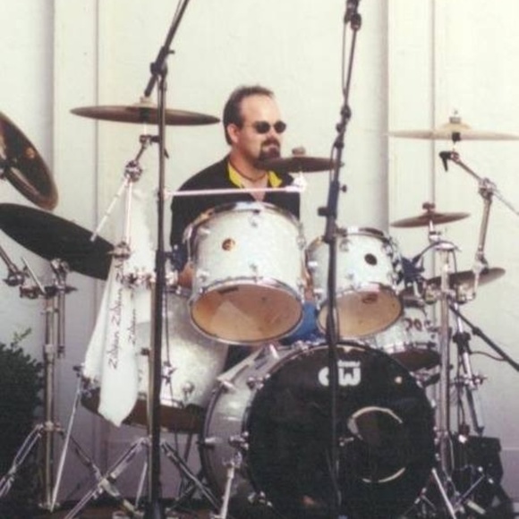 Meet your Posher, Anna & Jerimy - BattyBargains - Picture 1 of 9